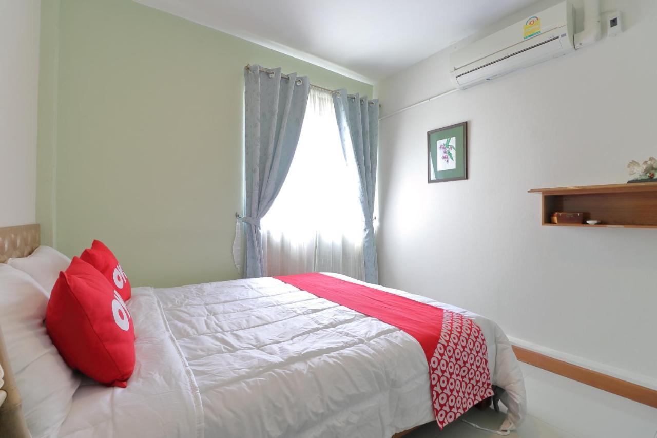 Saen Sabai Hostel Bangkok Ngoại thất bức ảnh